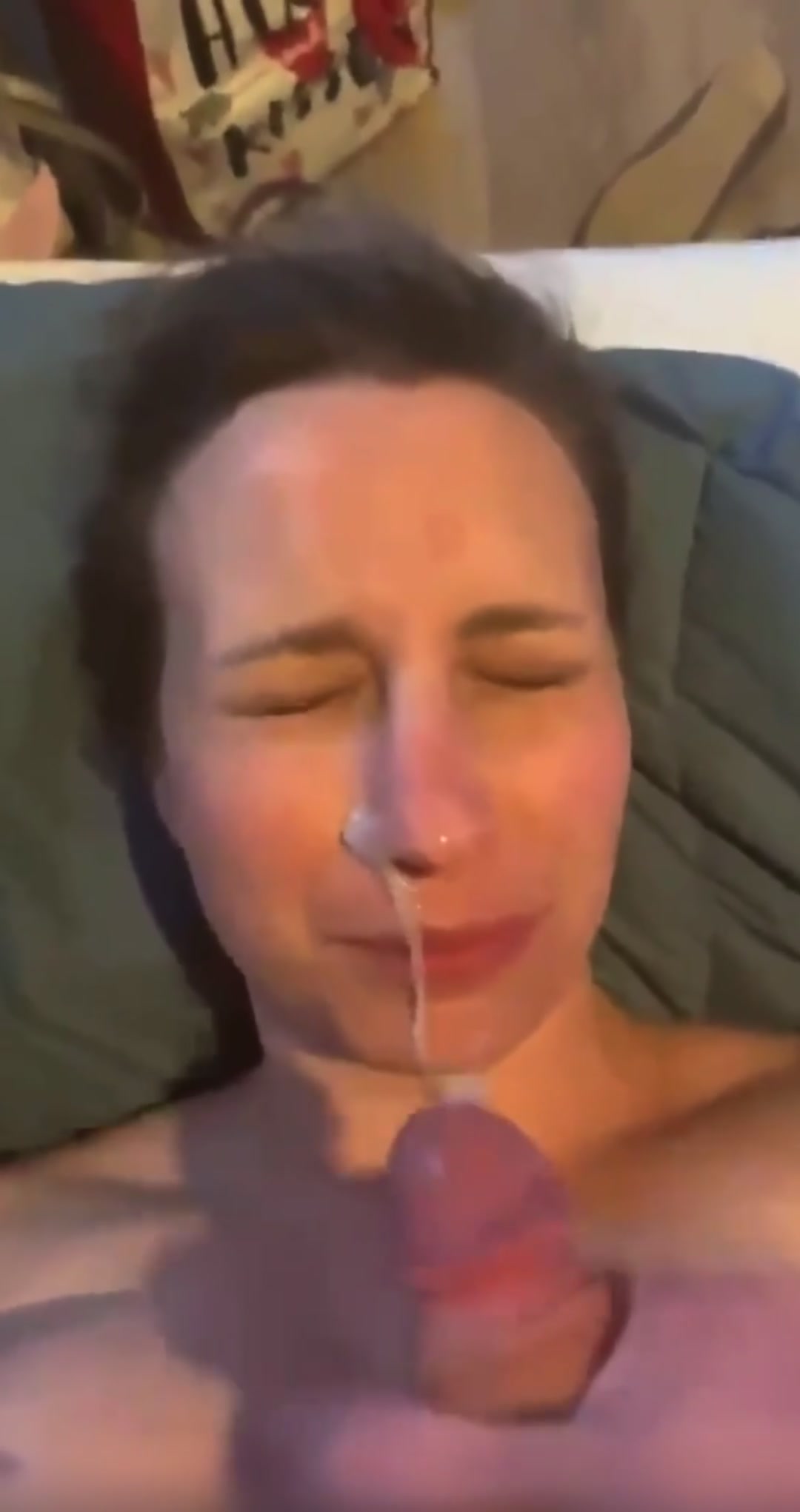 Cute amateur cumslut - free porn video