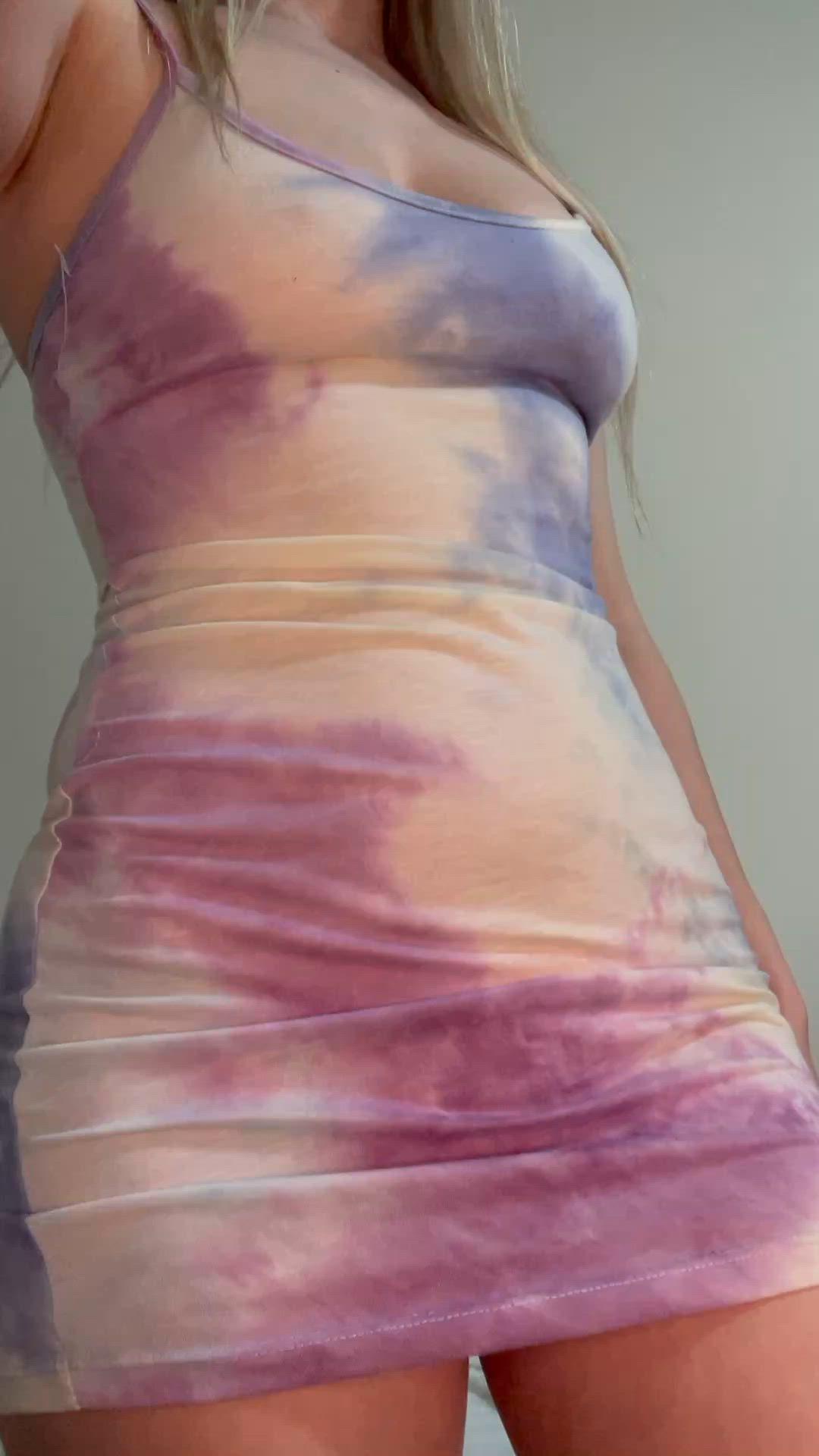 Peachy surprise under my skirt - free porn video