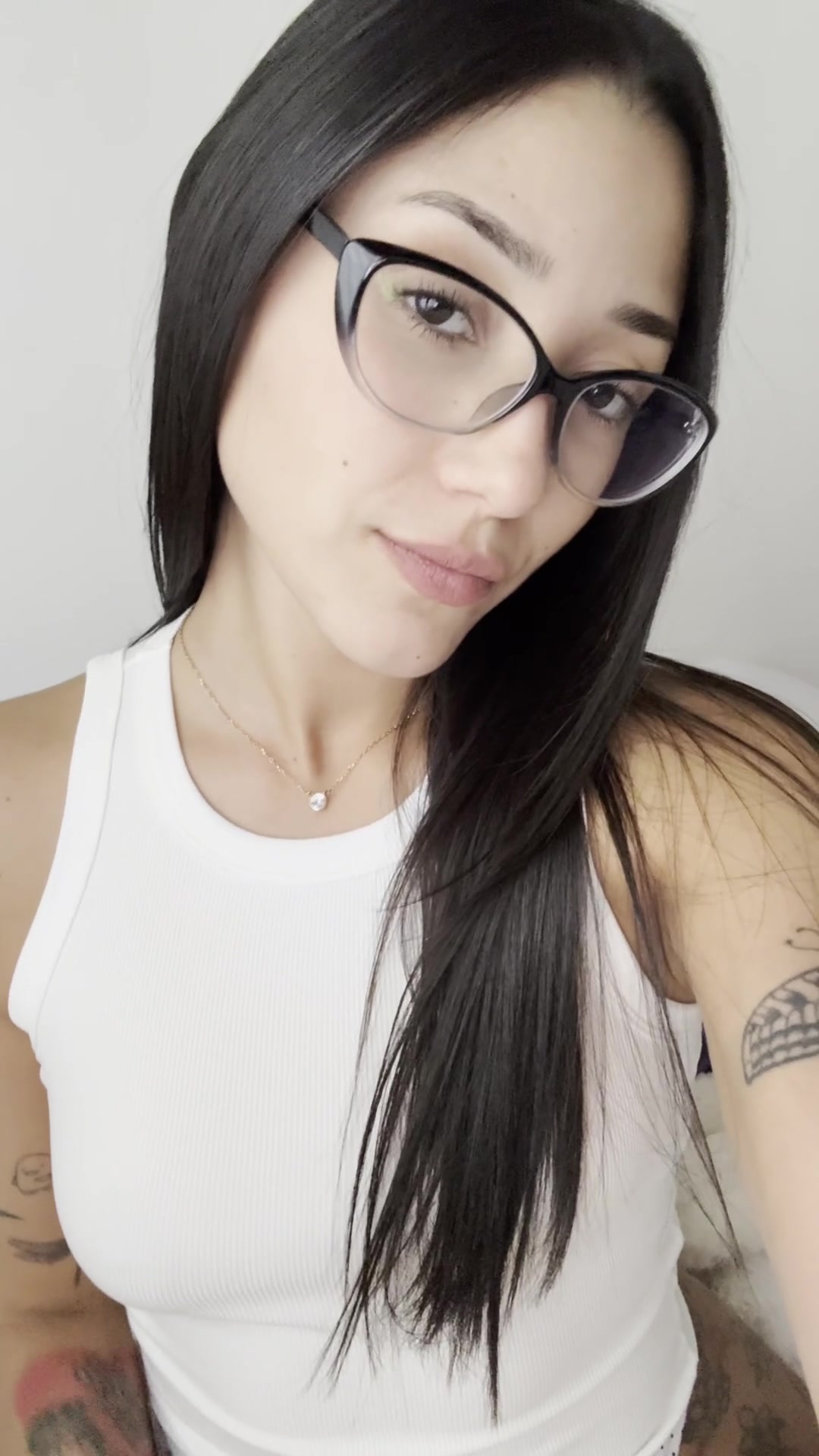 My juicy body awaits - free porn video