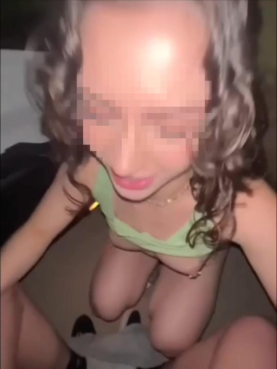This girl won't even let a single drop go to waste - free porn video