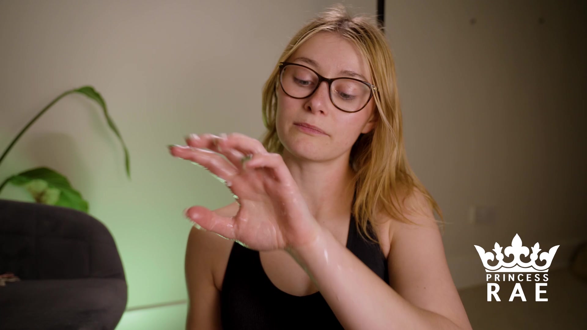 Cleaning up is the tastiest part - free porn video