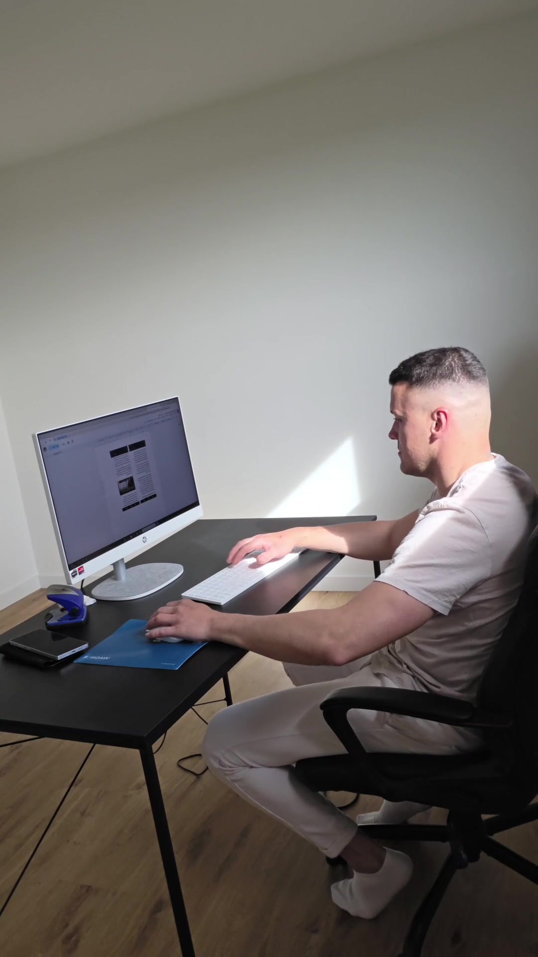 Best kind of distraction - free porn video