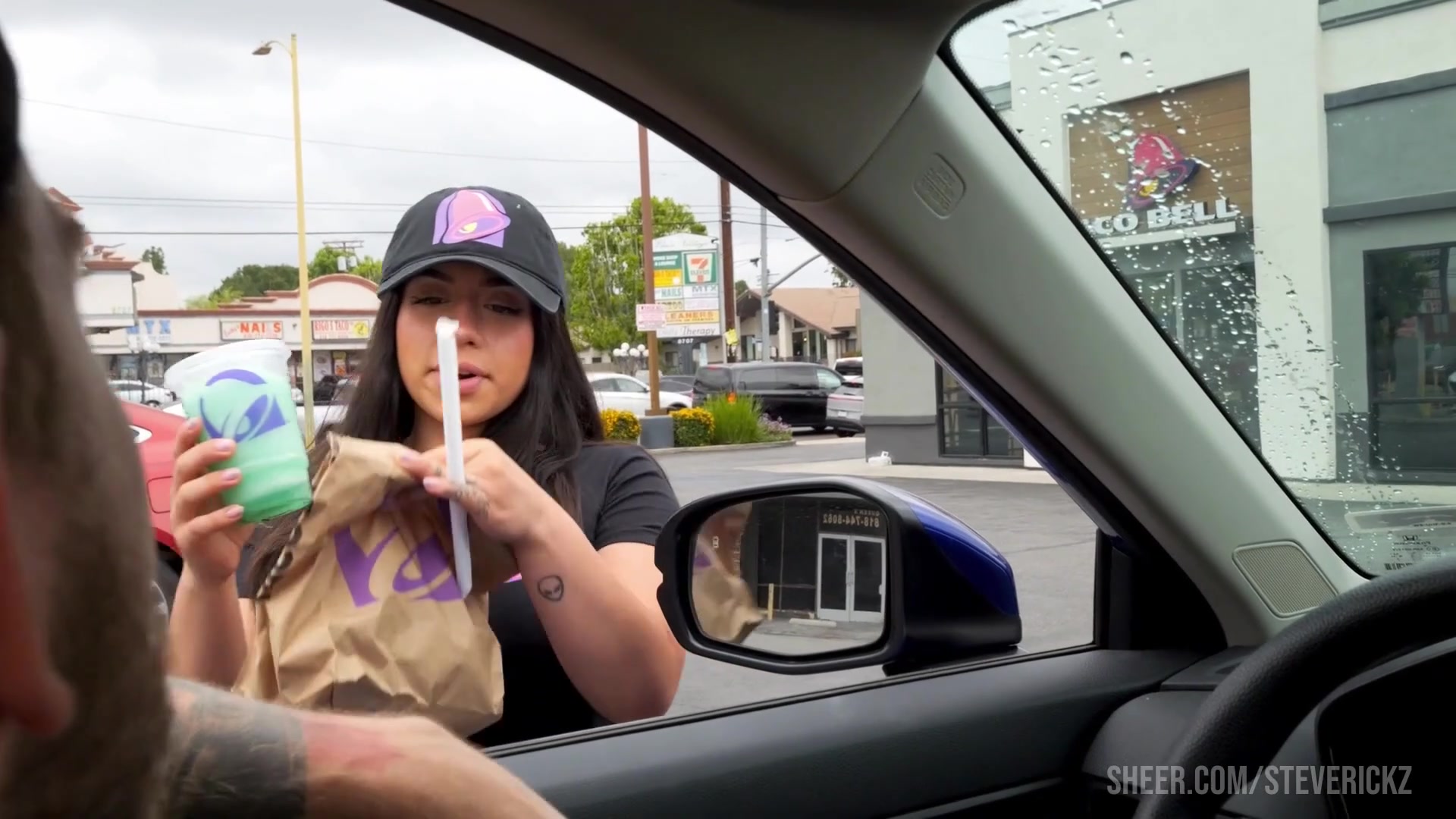 A ride for a ride - free porn video