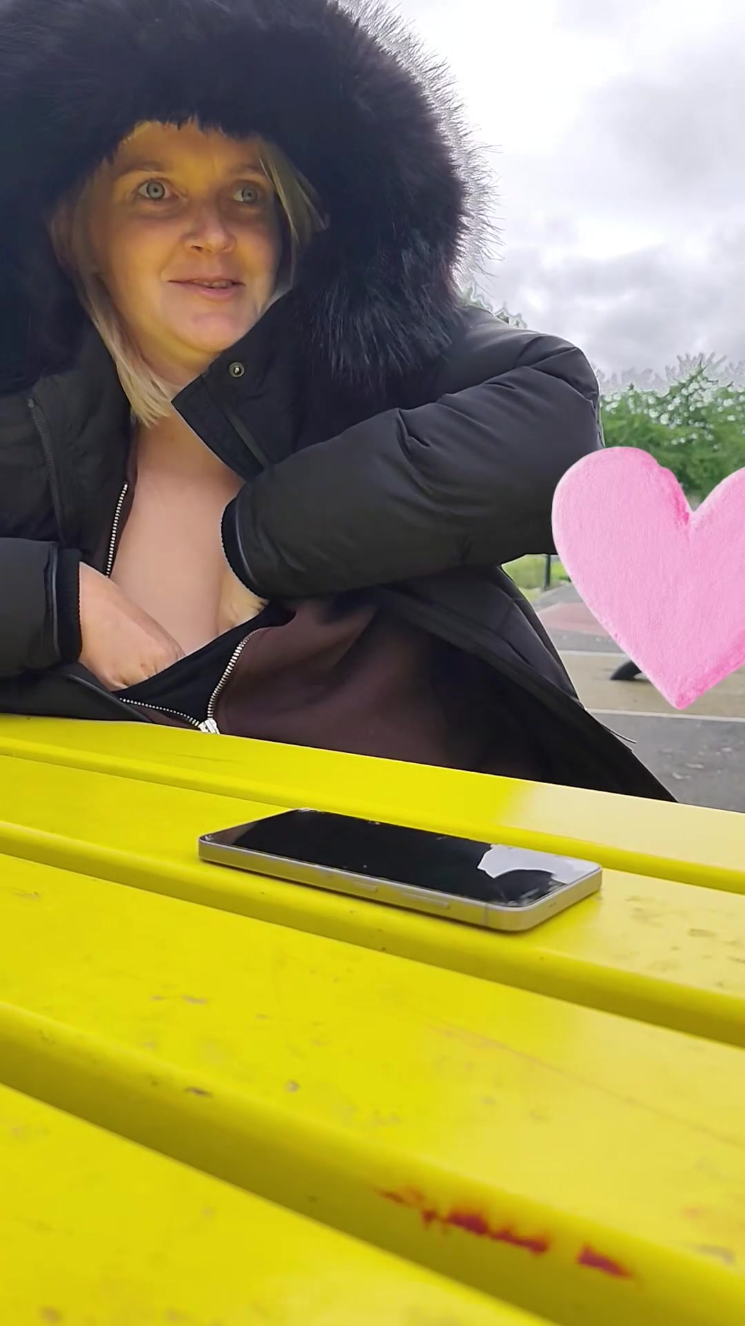 (f) Hubby dared me to flash while outside - free porn video
