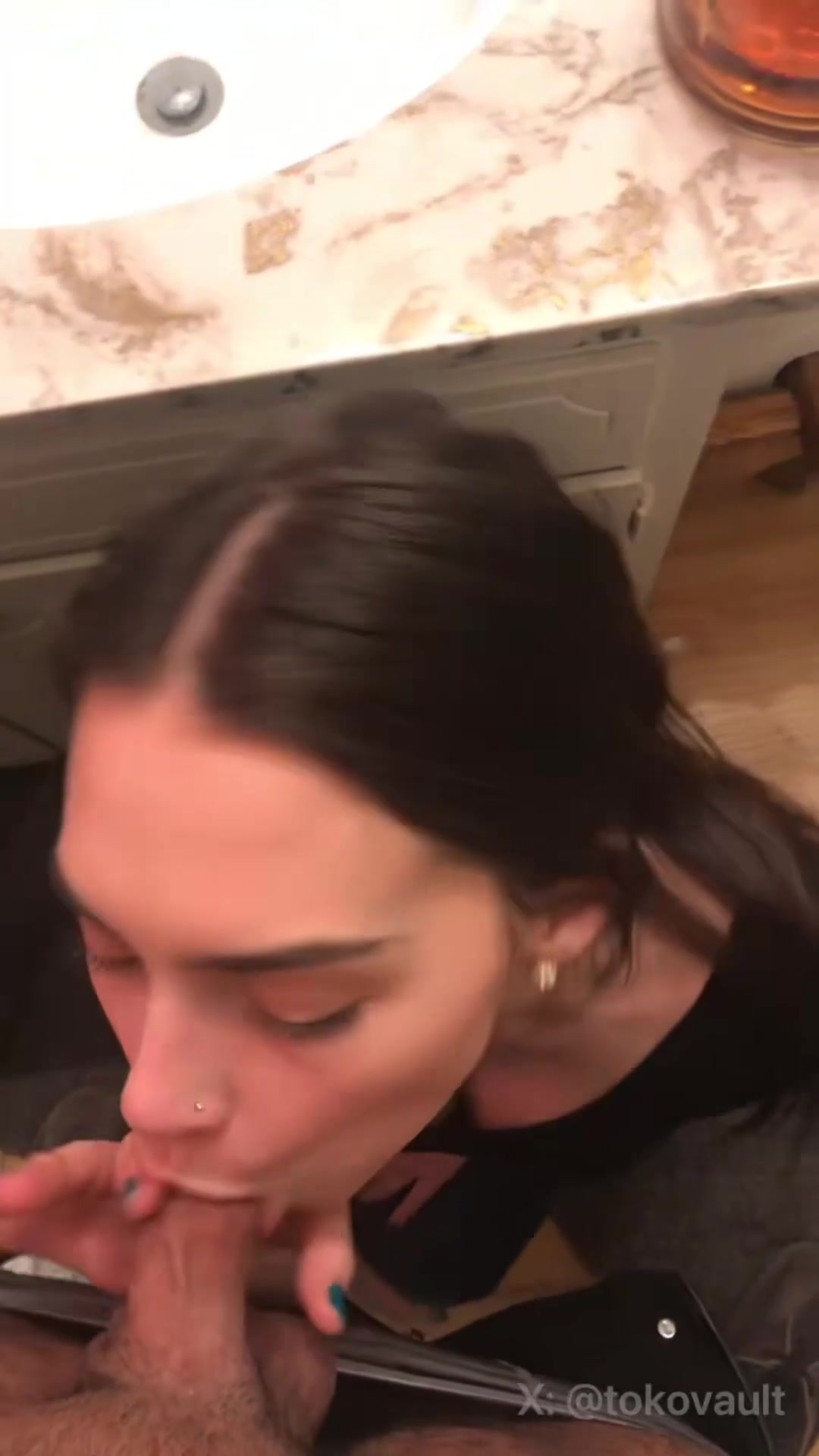 who is she?? - free porn video