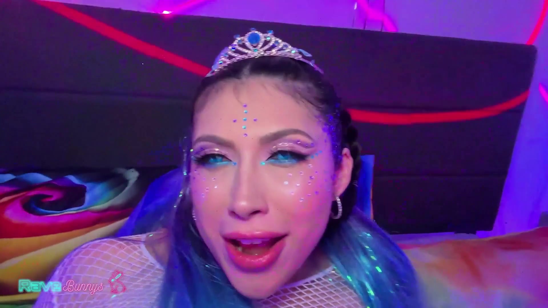 Covered her - free porn video