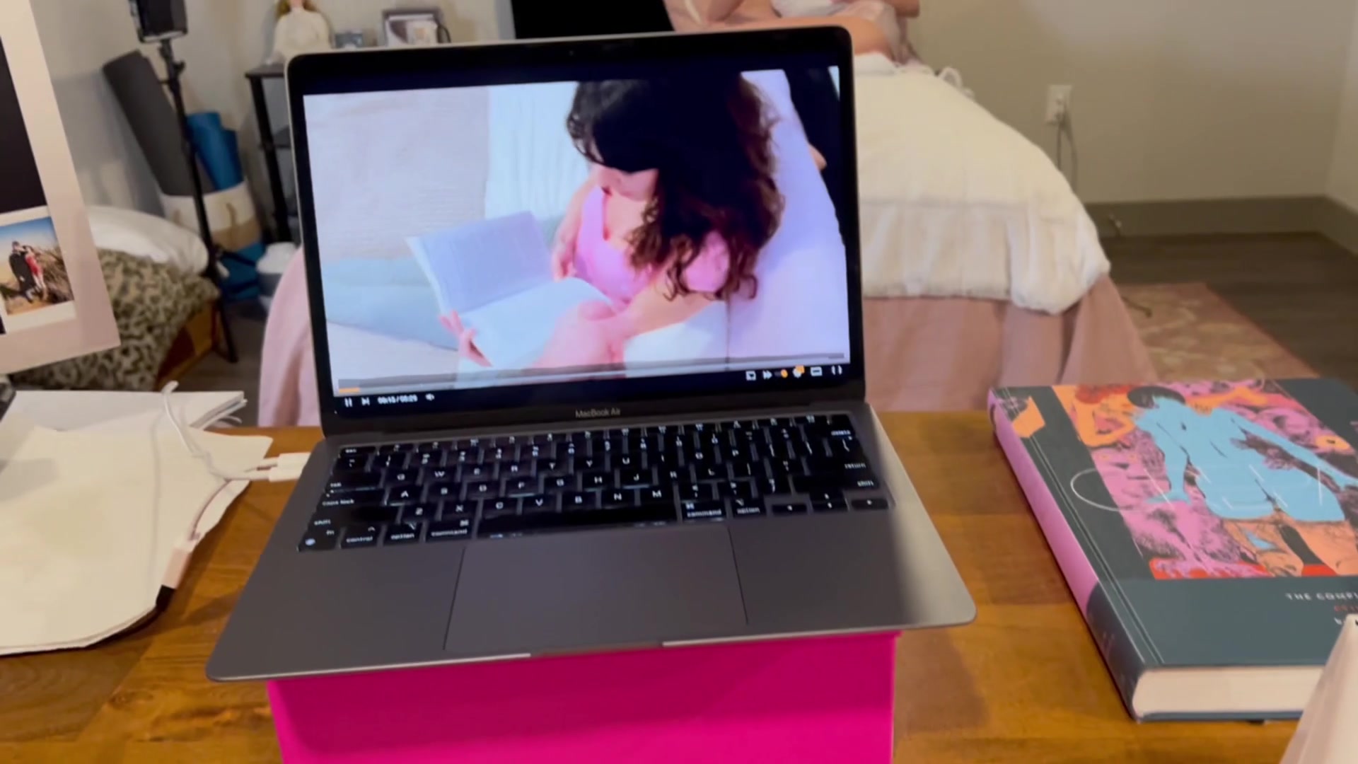Laundry, cooking, gaming… doesn’t matter. Freeuse means I’m available anytime - free porn video