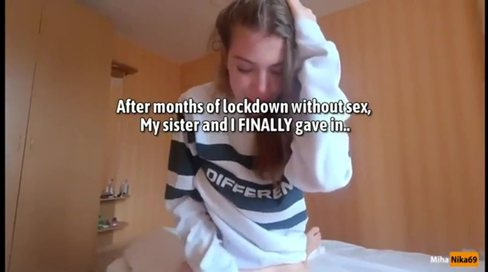 Lockdown with horny petite step-sis🥵💦😋 - free porn video