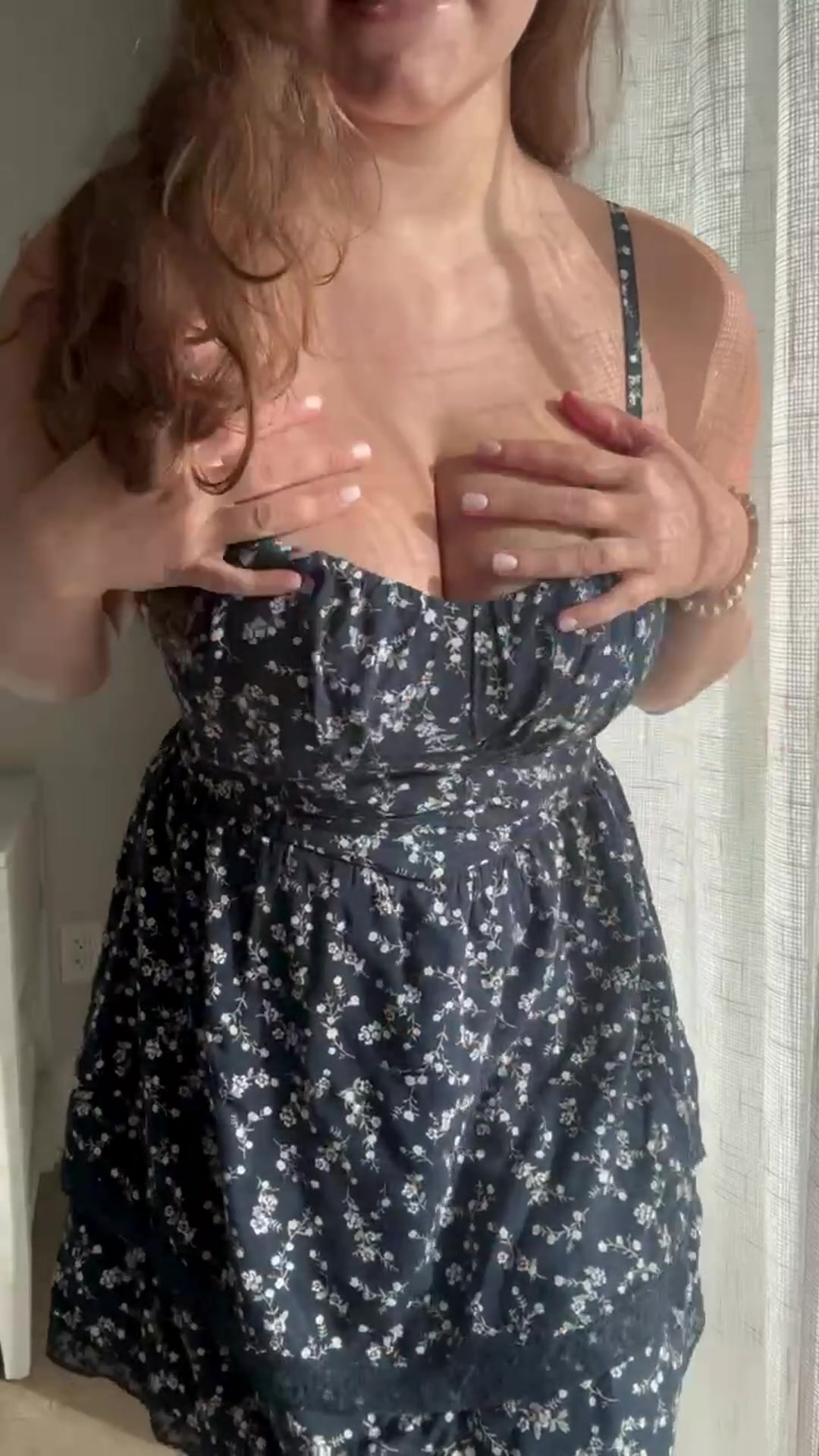 i want my neighbors to see my naked fuck doll body through the window - free porn video
