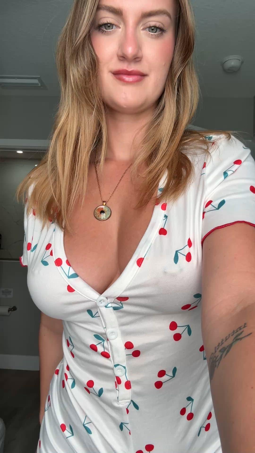 Solo strawberry delight - free porn video