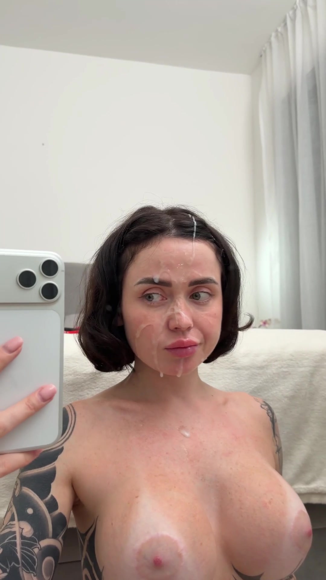 Look in the mirror - free porn video