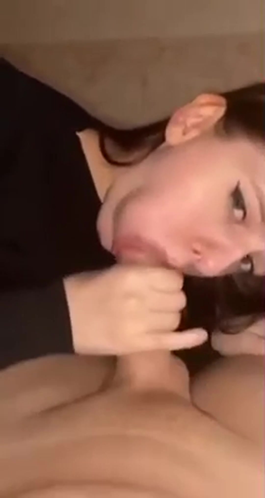 The cock gave in to her - free porn video