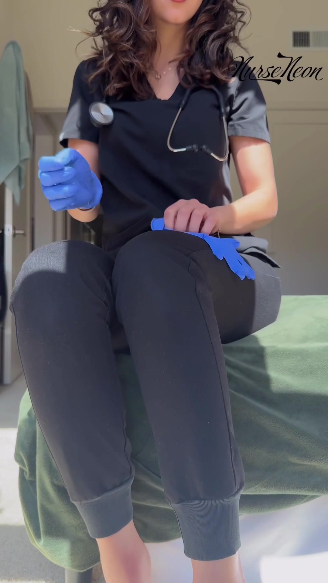 I hope that masturbating before work means I’ll be less horny at work… but nope - free porn video