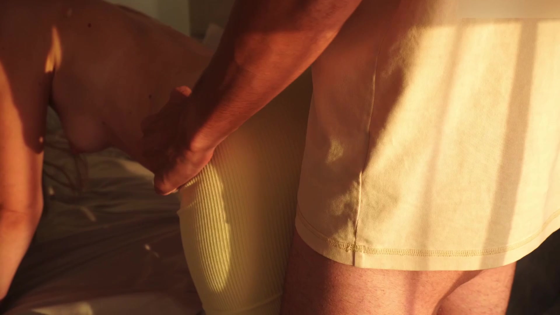 When the pussy is craving to be filled - free porn video