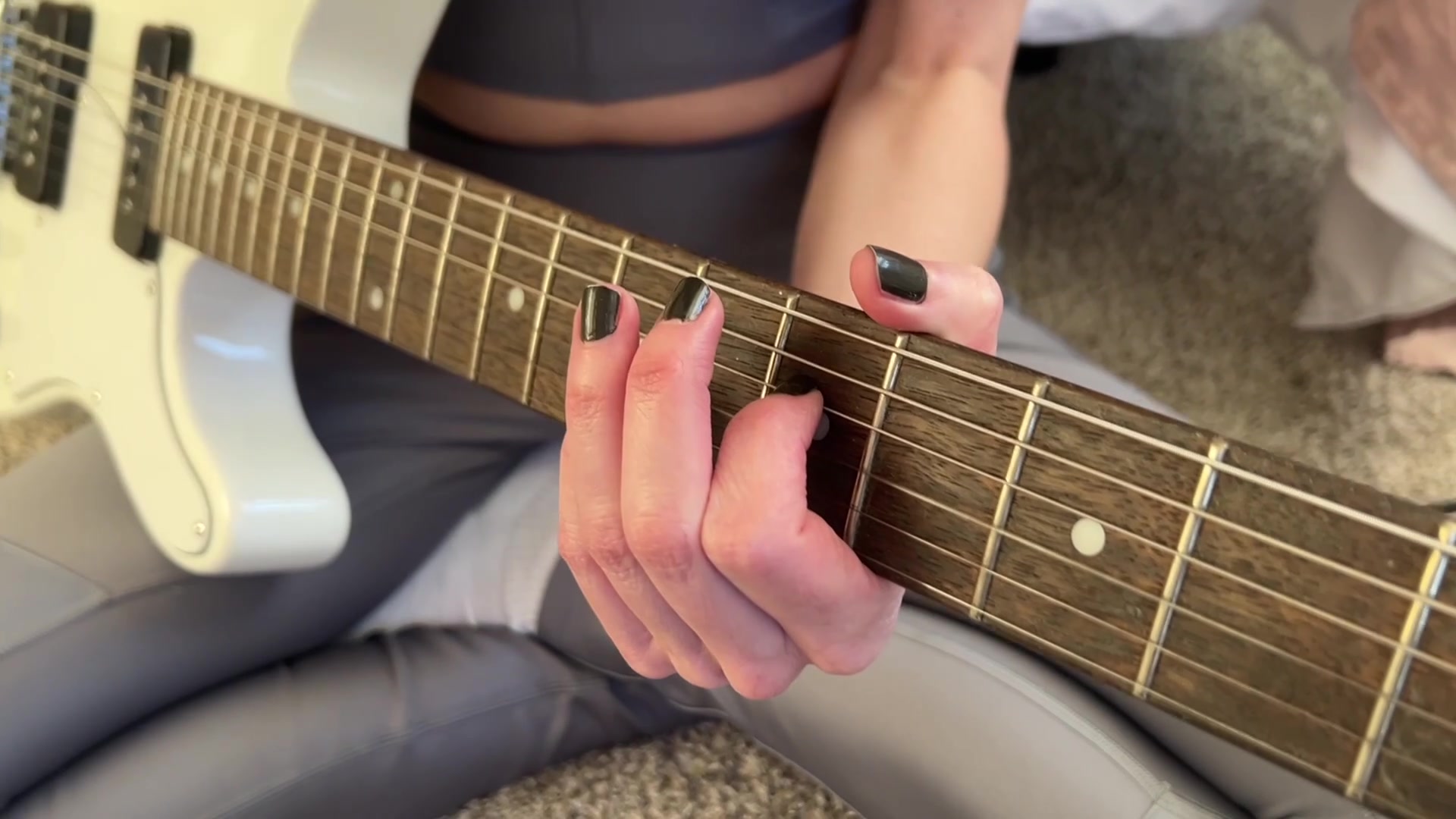 Strumming chords while he uses my throat - free porn video