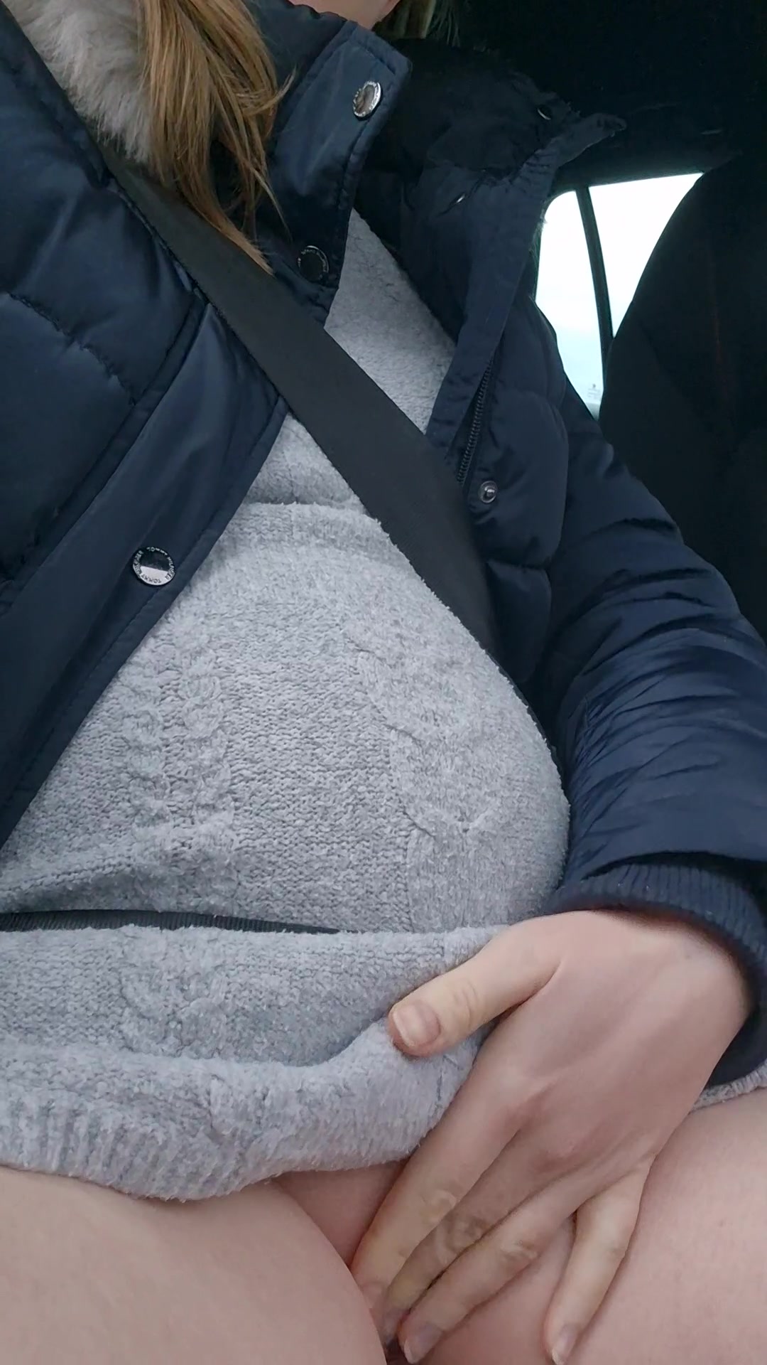 Since I got pregnant I am wayyy hornier than usually and sometimes I just have to orgasm in the car while my friend drives (f) - free porn video