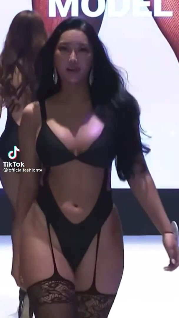 Ssunbiki - free porn video