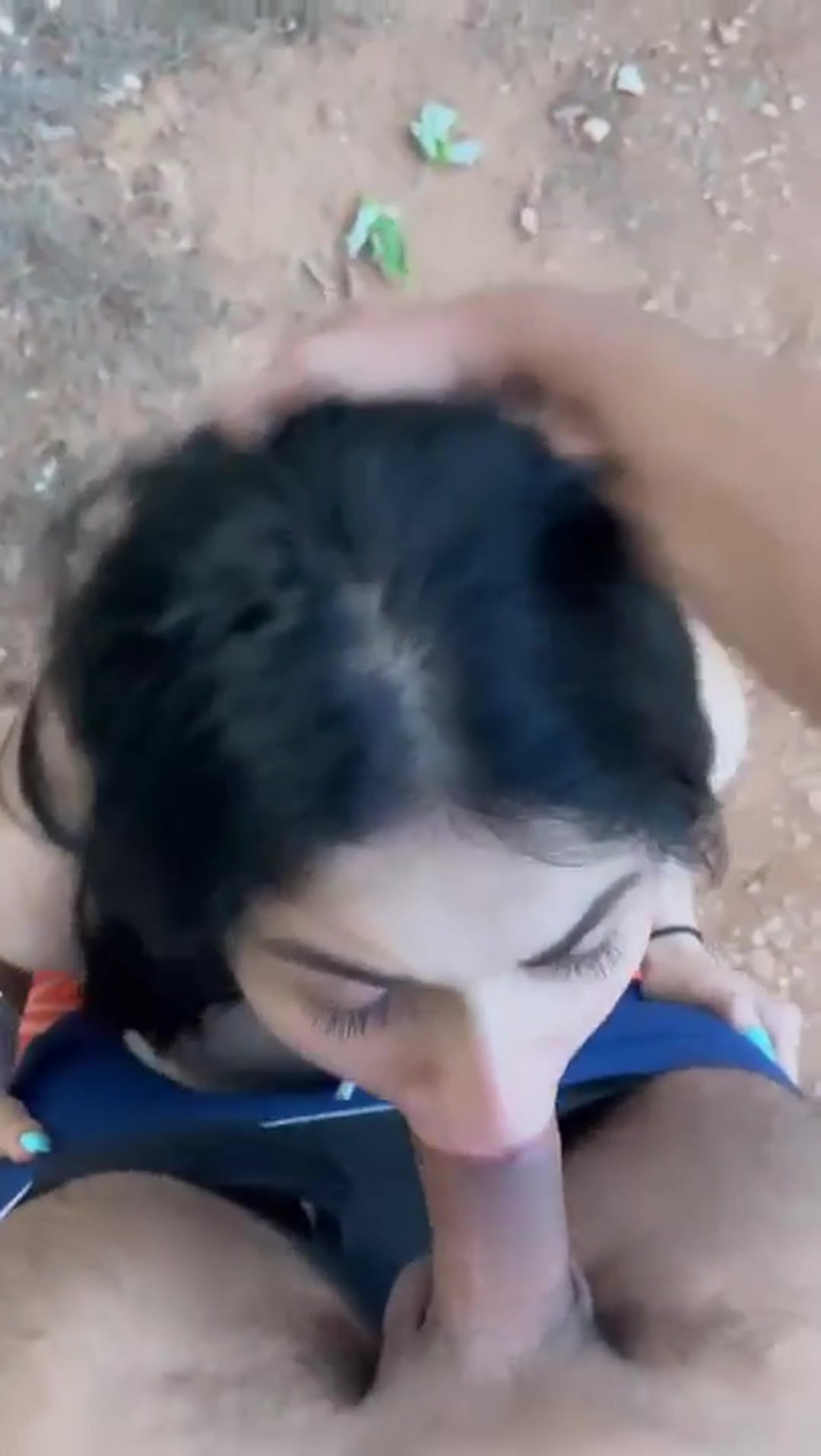 Sucking dick in the middle of nowhere - free porn video