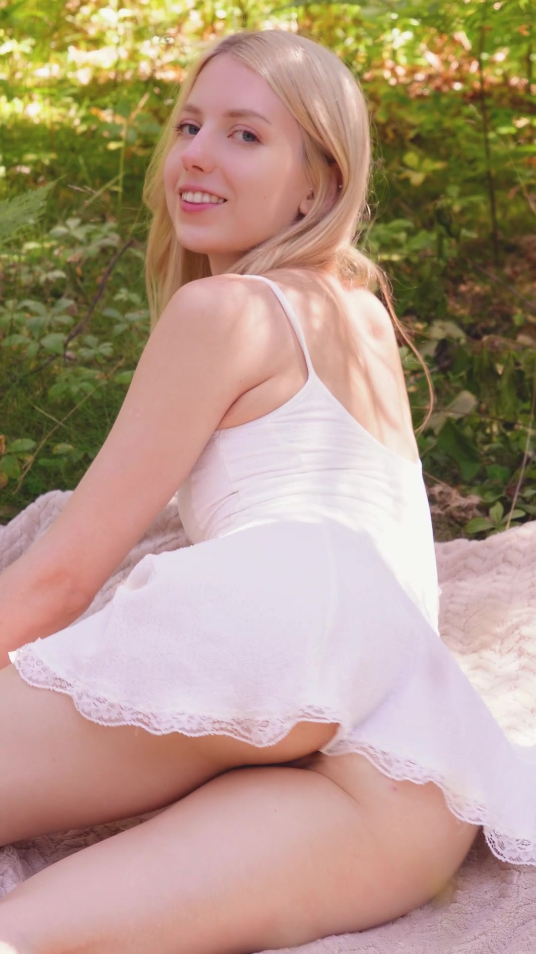Let's go wild in the woods - free porn video