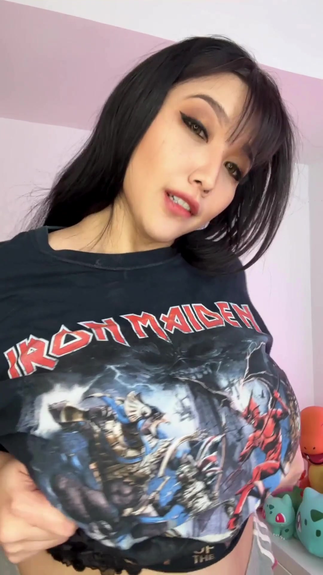 Can I make you hard by just flasing my boobs? - free porn video