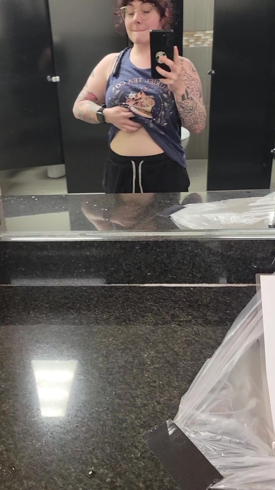 Gym titties - free porn video