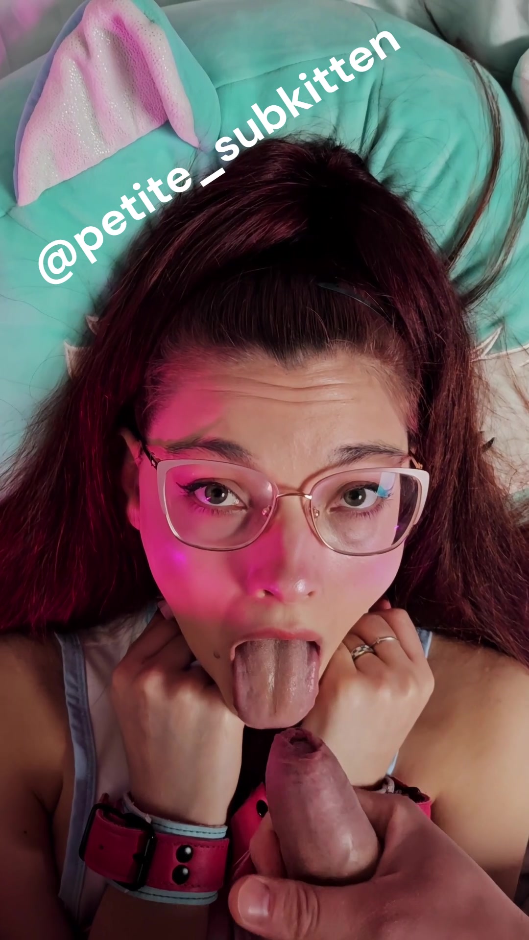 you know the slut is insatiable if she has that face after a facial - free porn video
