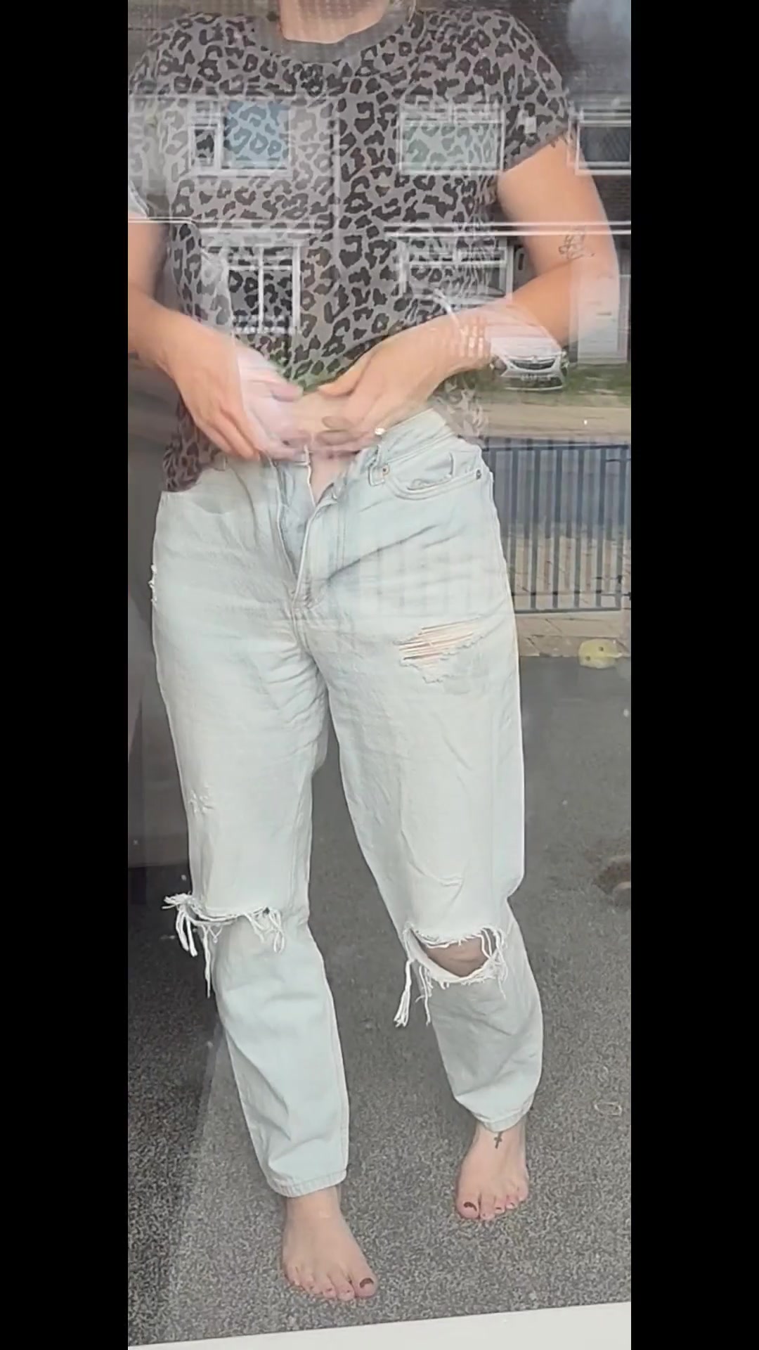 (f) "Push your naked ass against a window" Dared by u/the-wire-wolf - free porn video