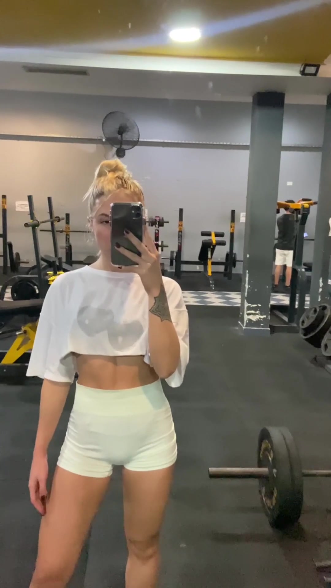 Making myself even more hotter, am i getting hotter? - free porn video