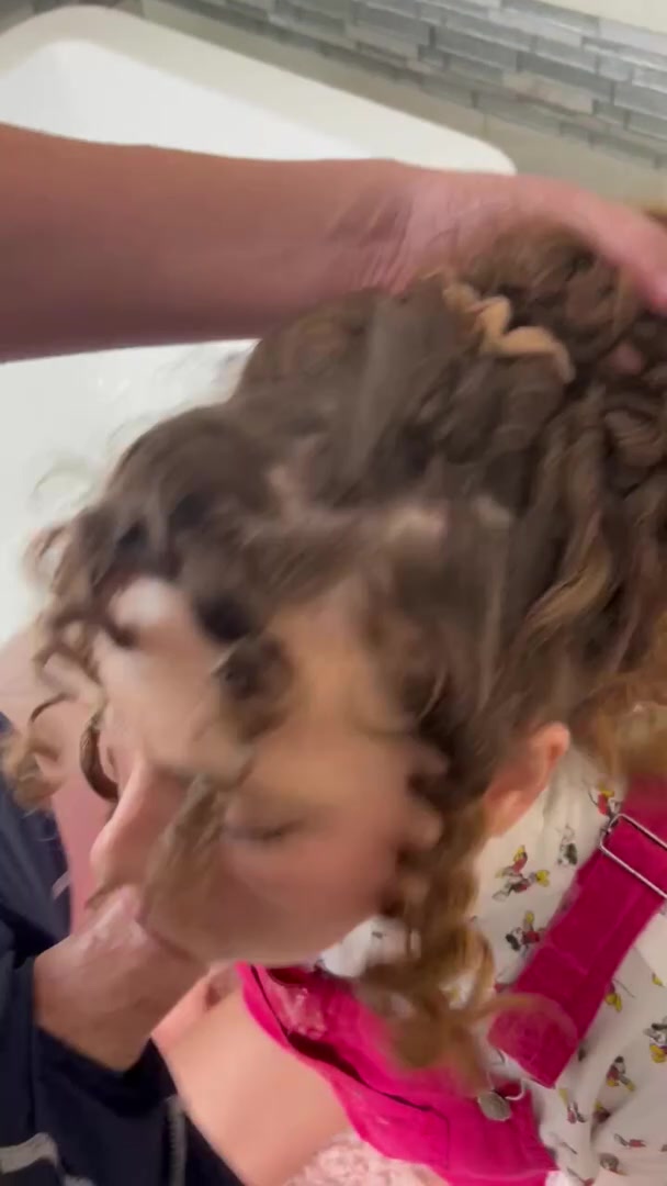 Roommate uses my mouth until he covers my face - free porn video