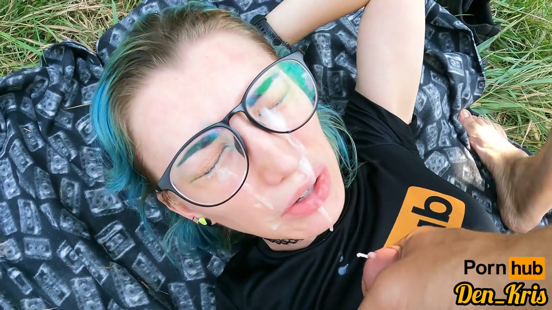 Blue haired cumslut took thick load on her face in outdoor - free porn video