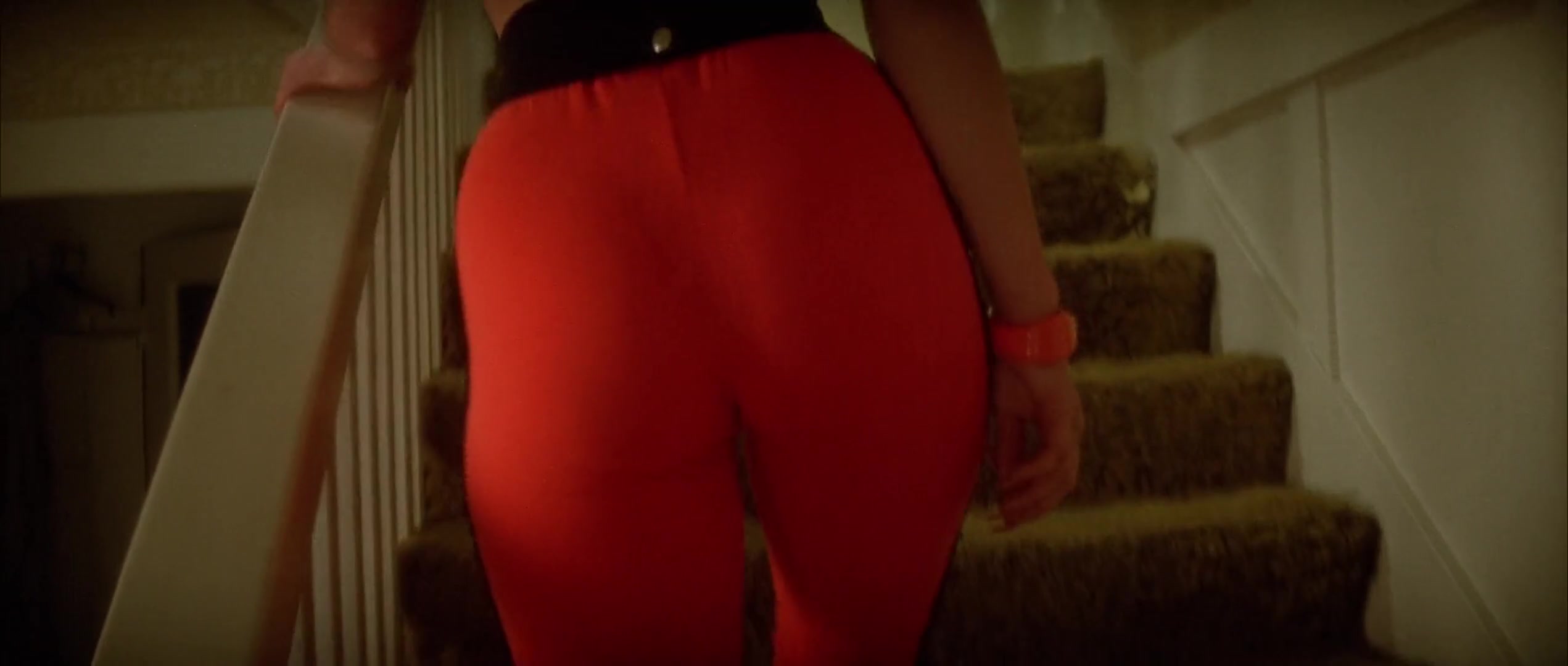 Charlie Spradling - Wild at Heart (1990) - free porn video