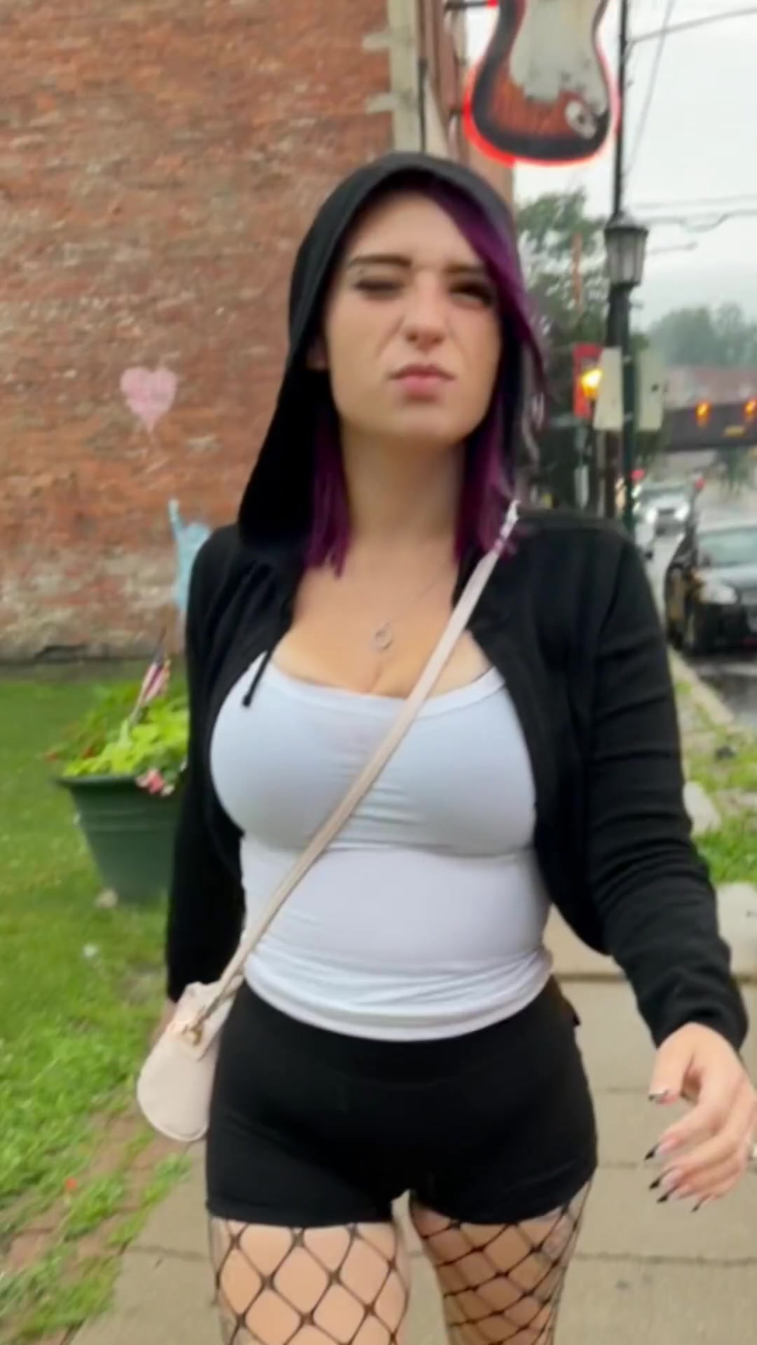 What was supposed to be a vanilla night out with hubby turned into a 4am booty call. - free porn video
