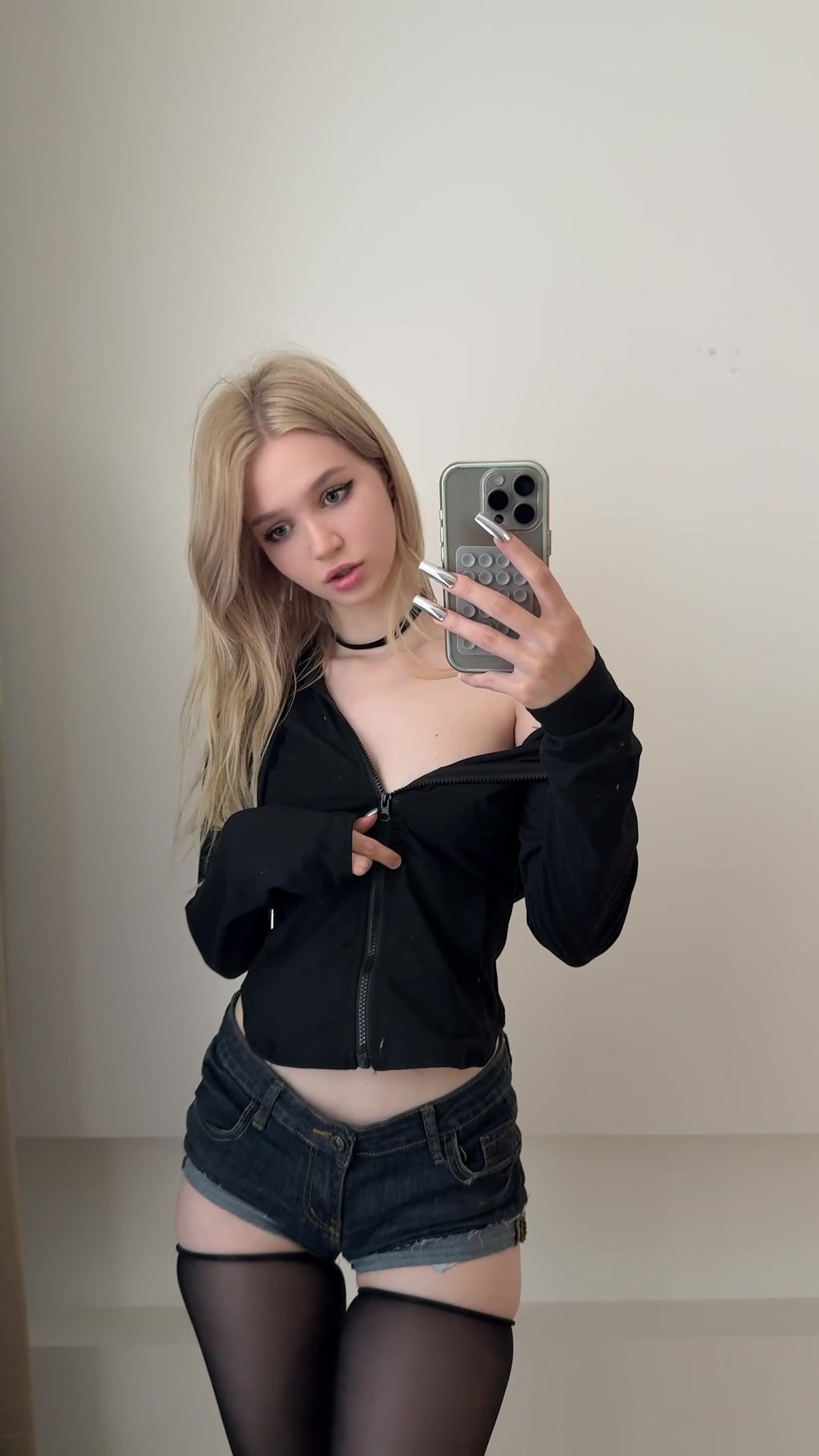 Trying to be sexy and attractive - free porn video