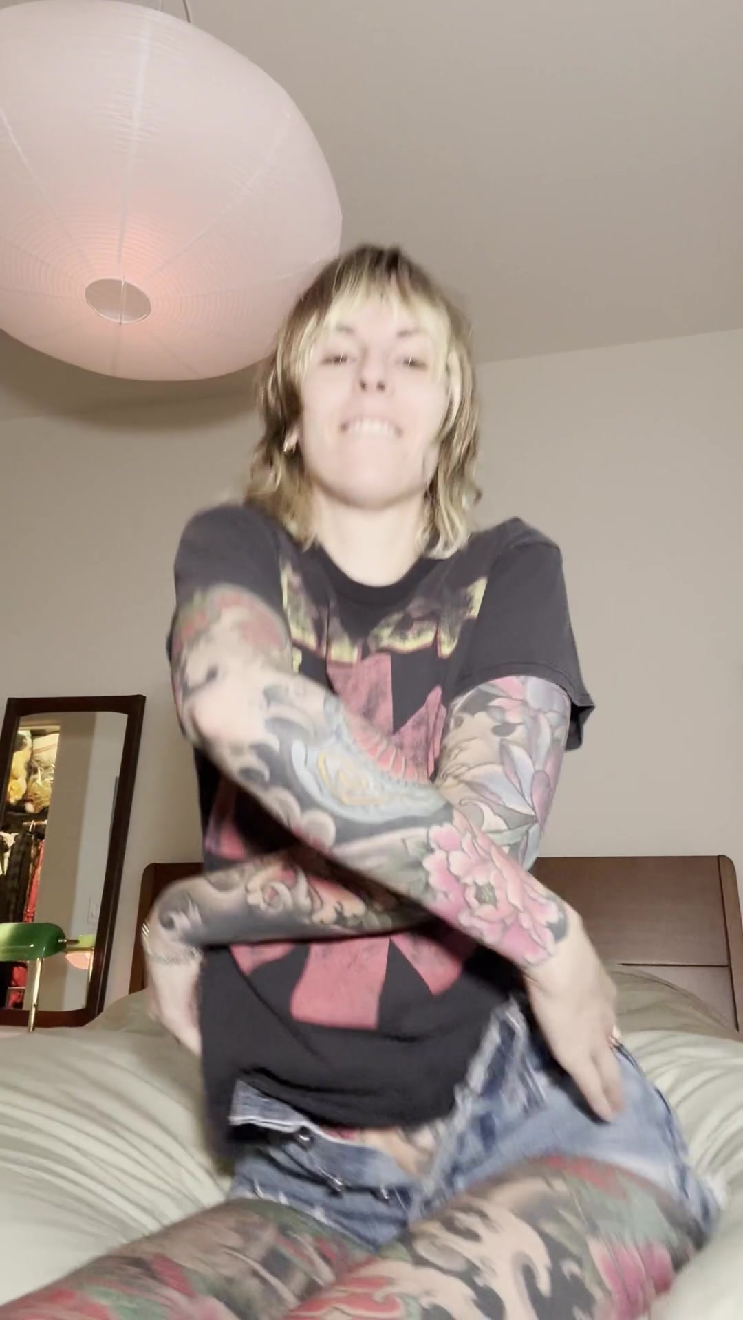 it’s a way too hot for this - free porn video
