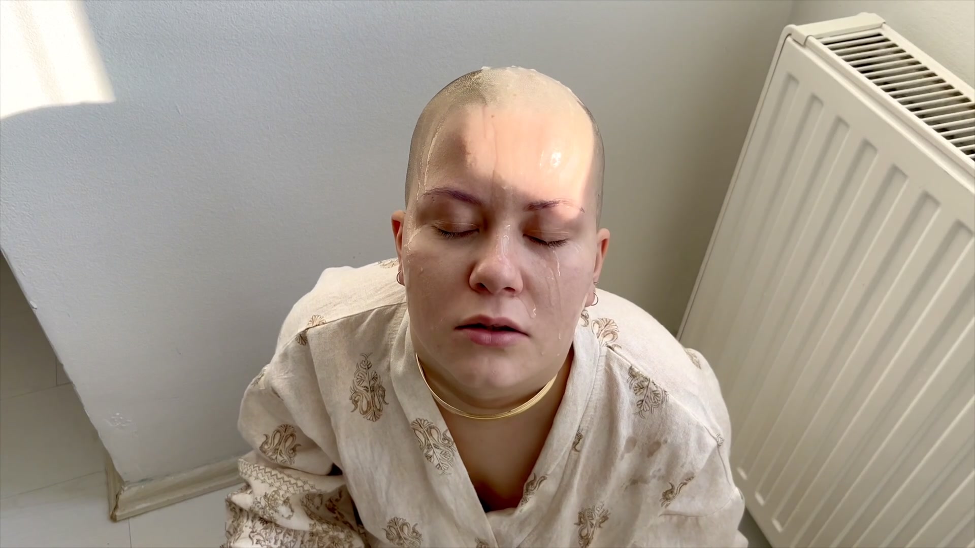22 cumshots on my shaved head and face - free porn video