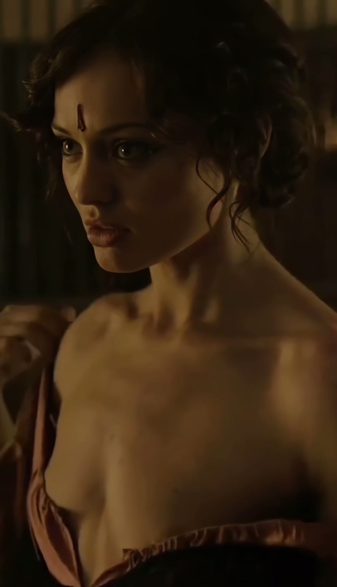 Laura Haddock - Da Vinci’s Demons (2013) - free porn video