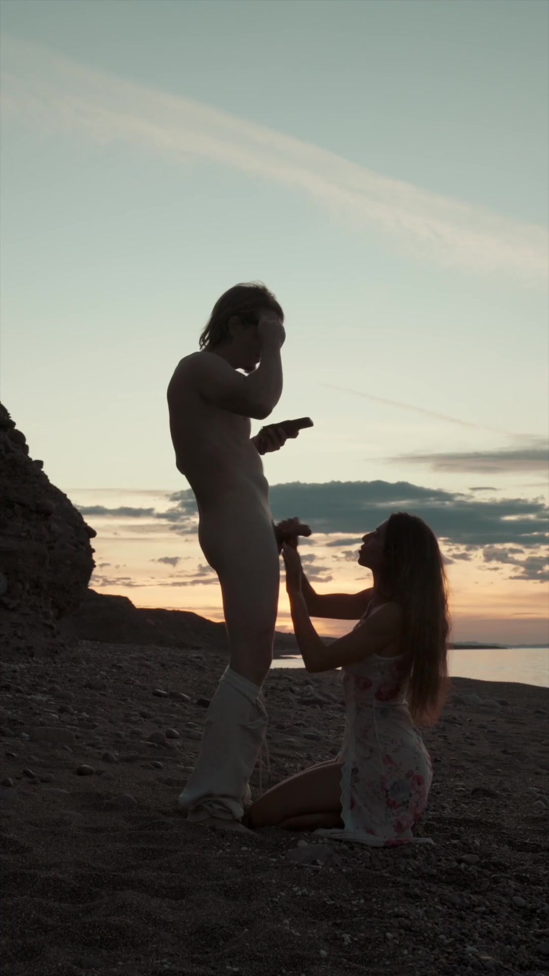 Sharing a passionate fuck during sunset [FM] - free porn video