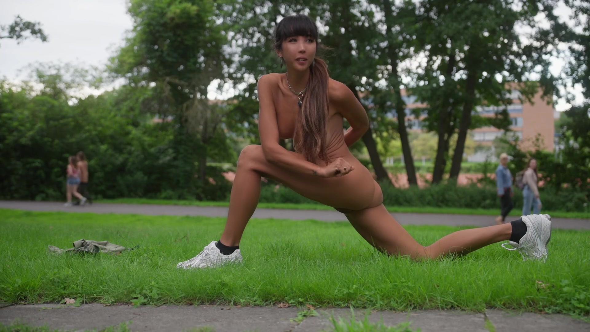 Working out naked just feels right - free porn video