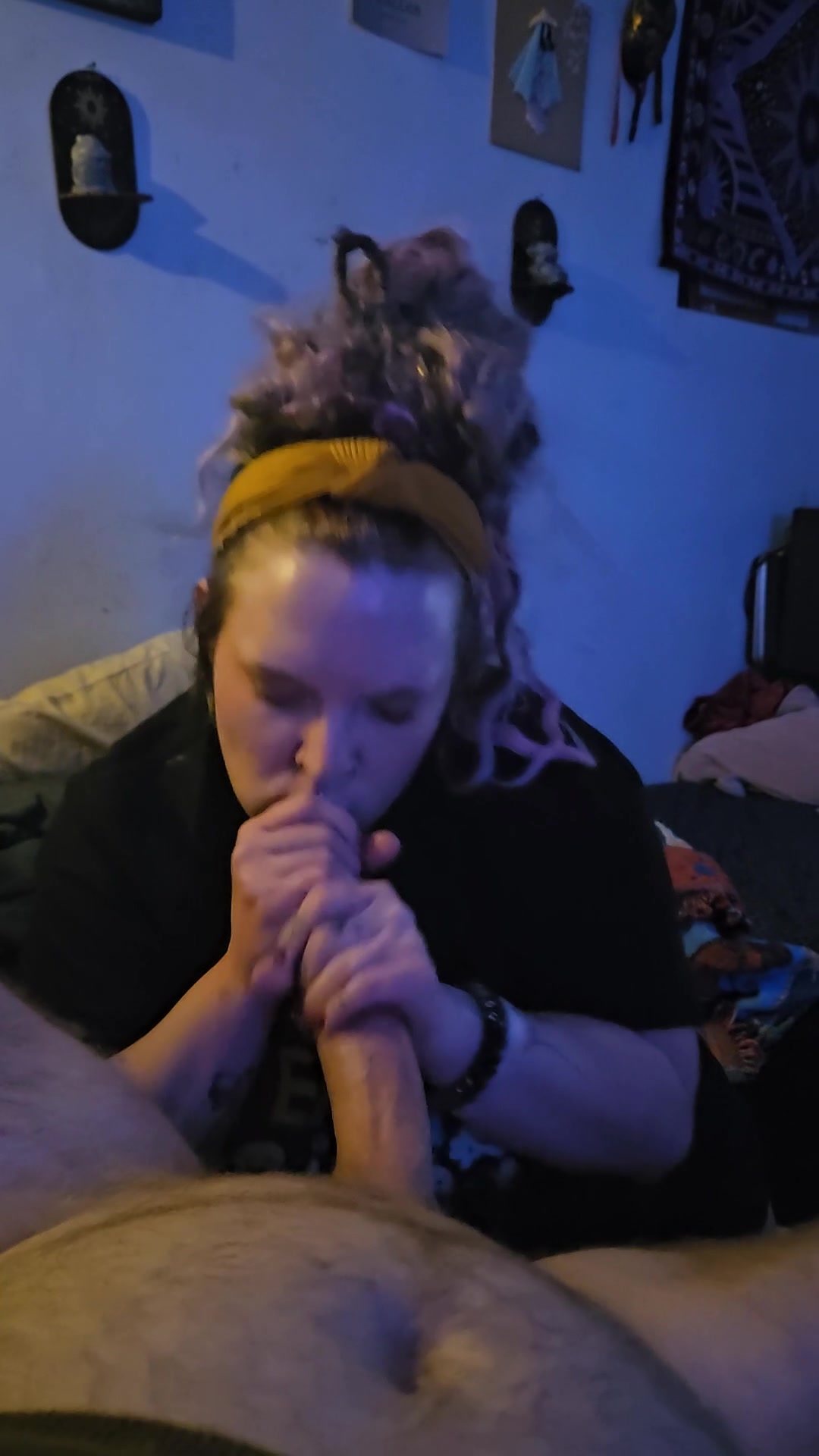 unhingedgoblin can barely stop herself - free porn video