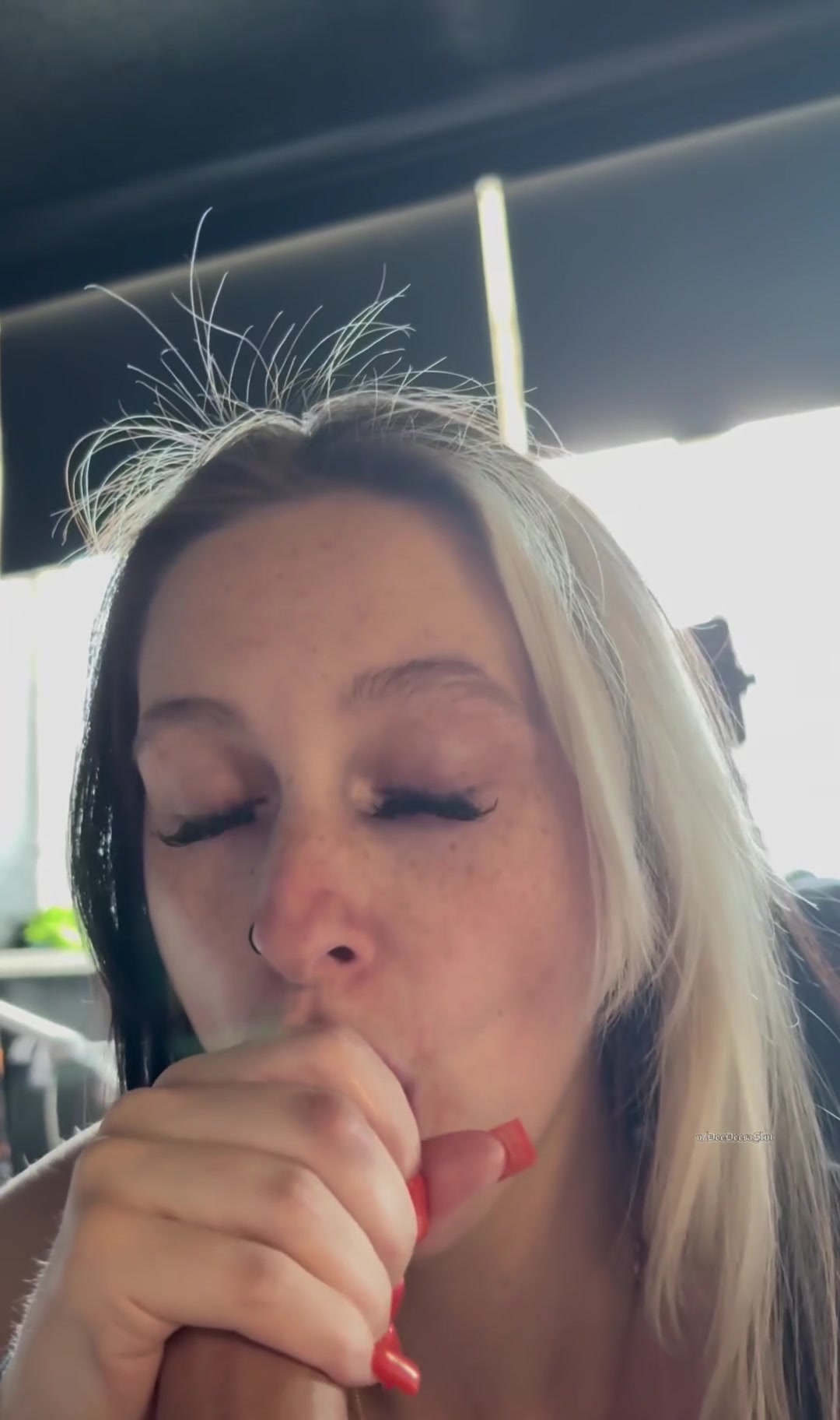 Sucking every drop of cum from his balls - free porn video