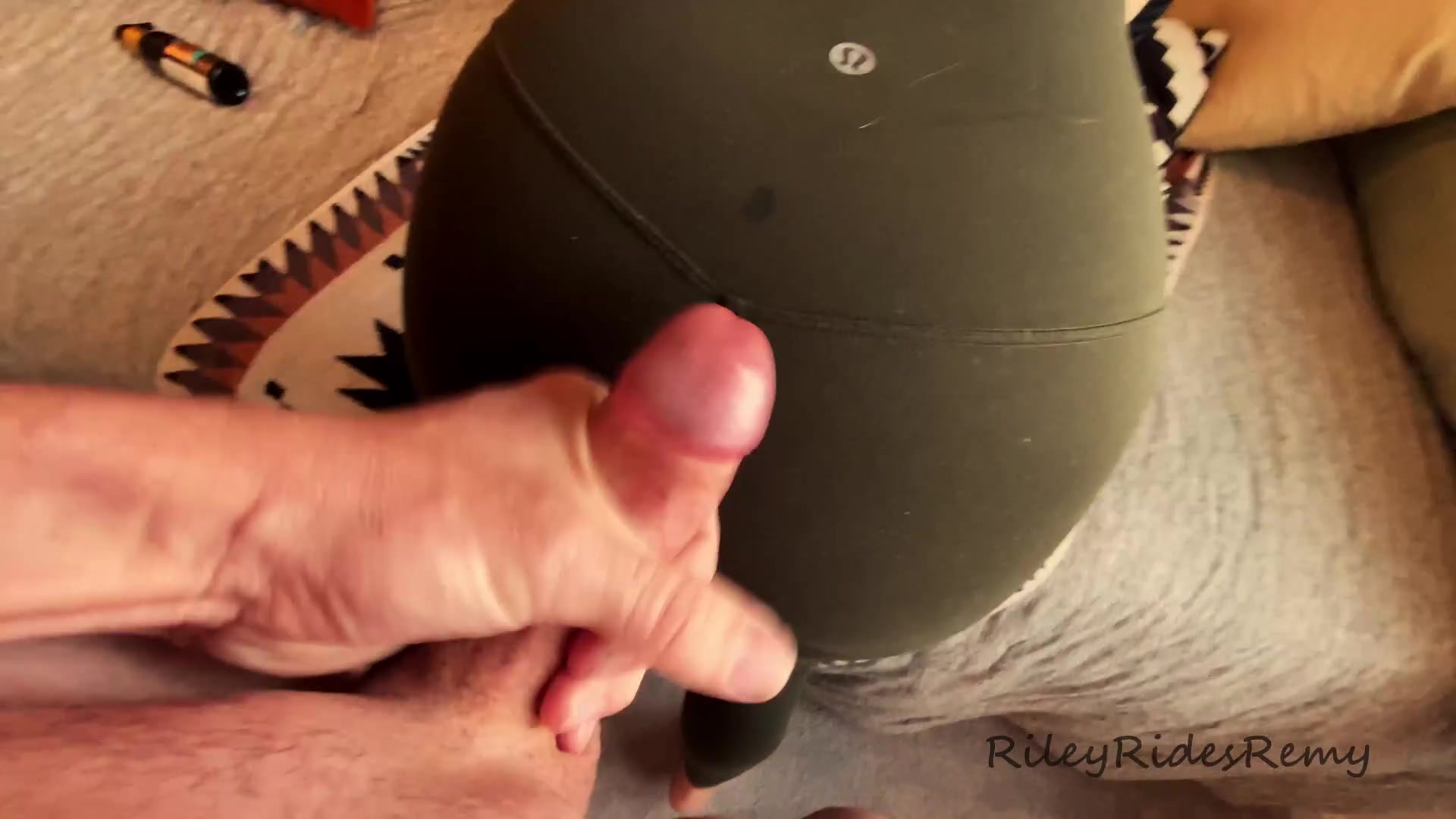 Love the feeling of his hot CUM soaking through these Lululemon Yoga pants - free porn video