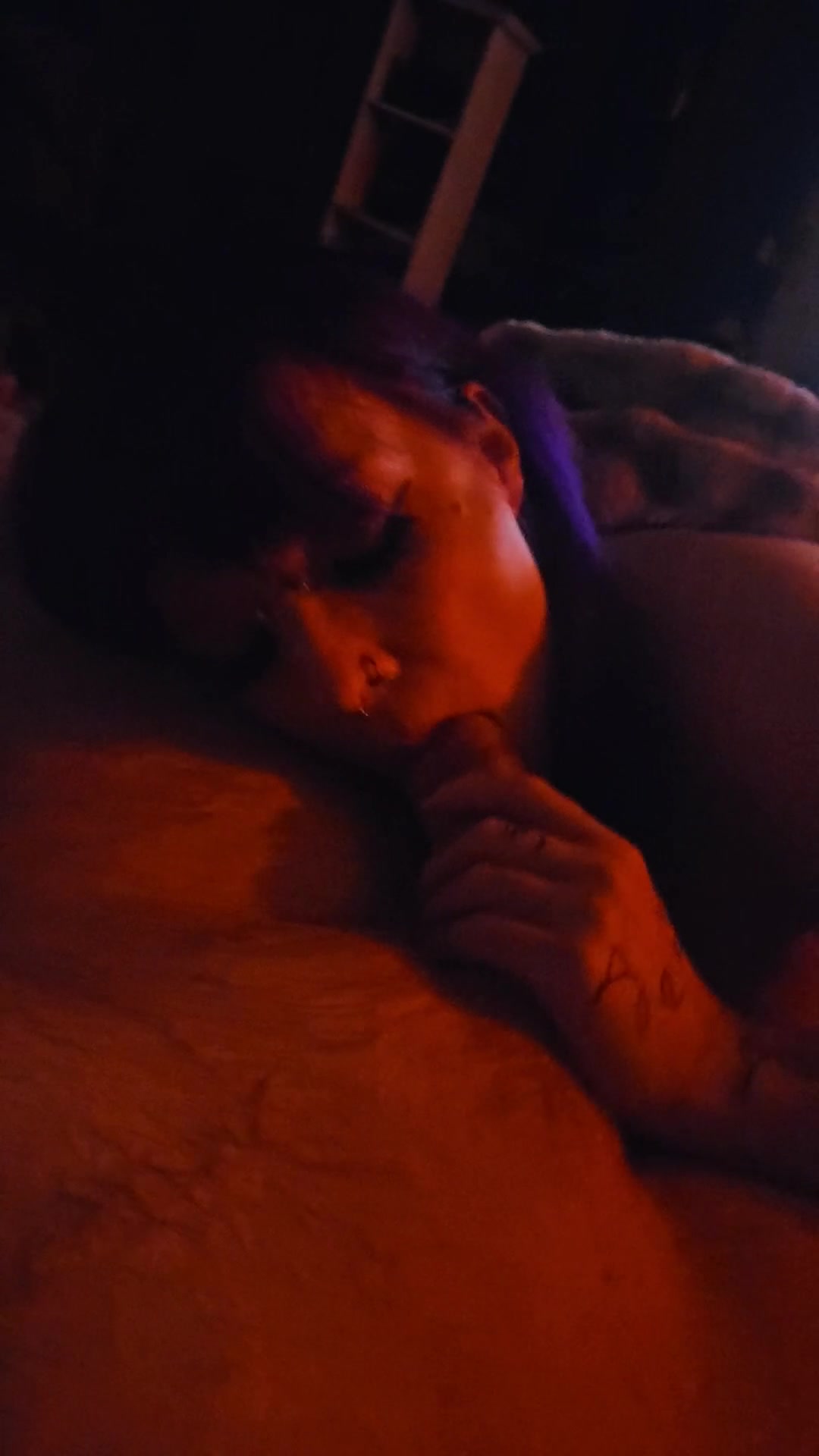 unhingedgoblin never lets go - free porn video