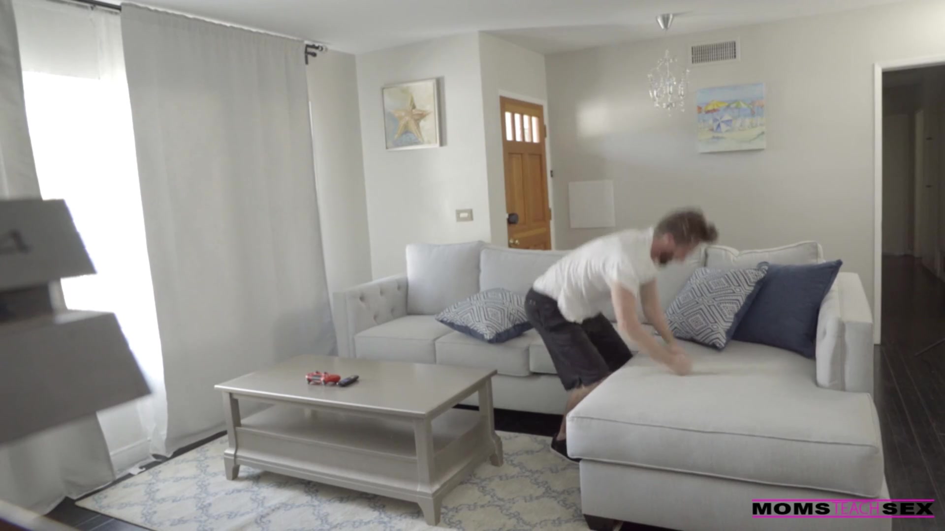 Foreign Exchange Student Join In The Fun - free porn video