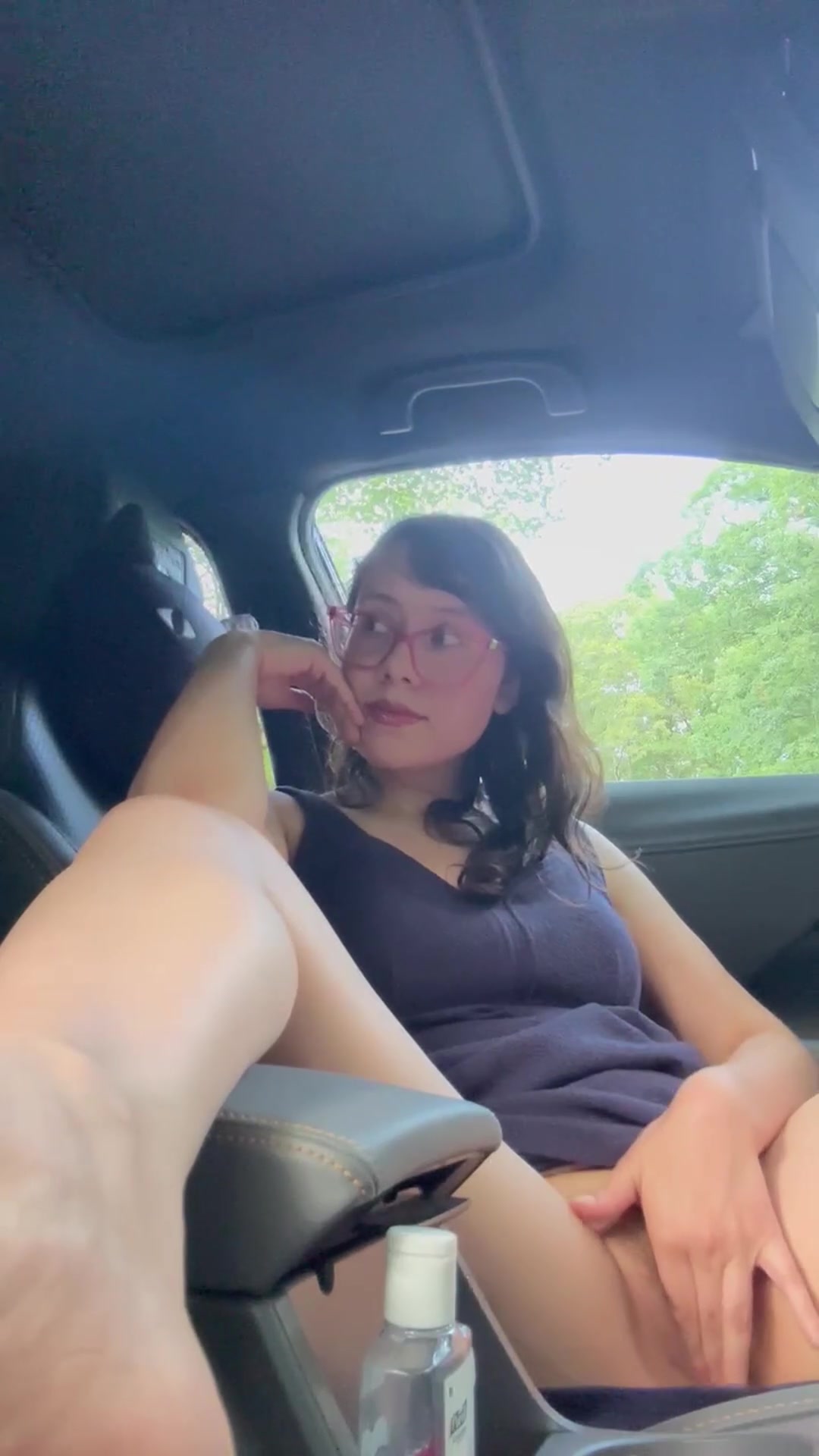Are you jerking off to me? - free porn video