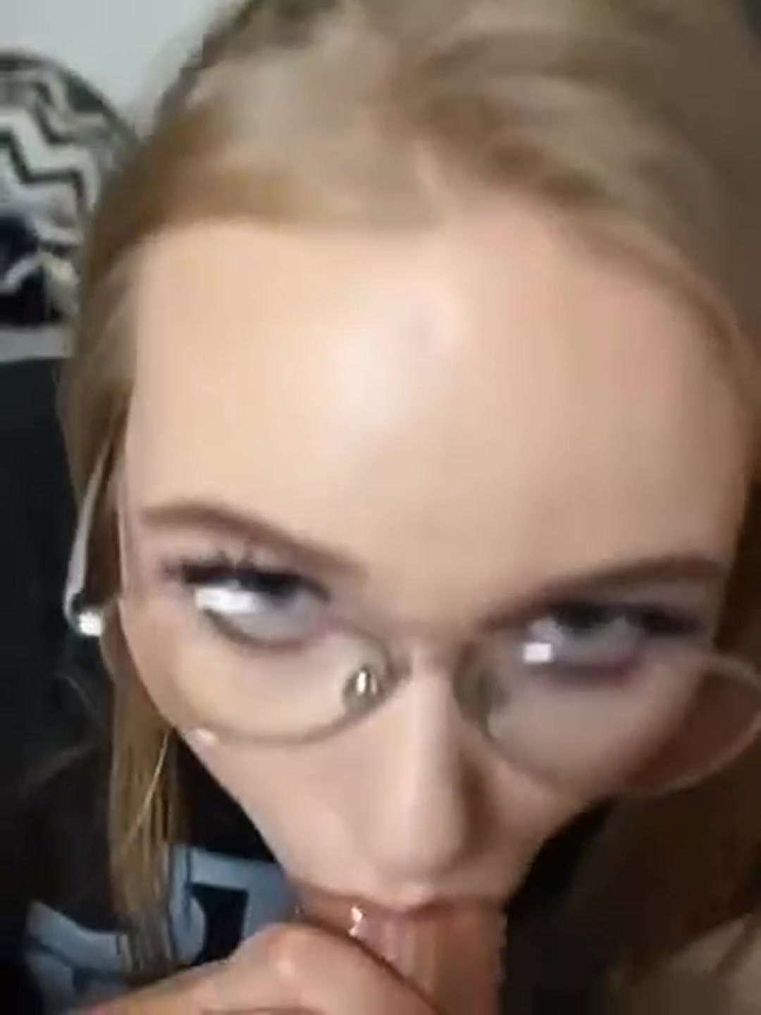 She gets what she wants - free porn video