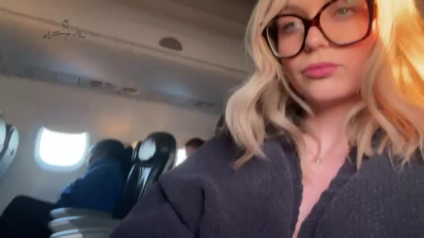 When the flight attendant smiled and gave me an extra snack during service, I knew he had seen [GIF] - free porn video