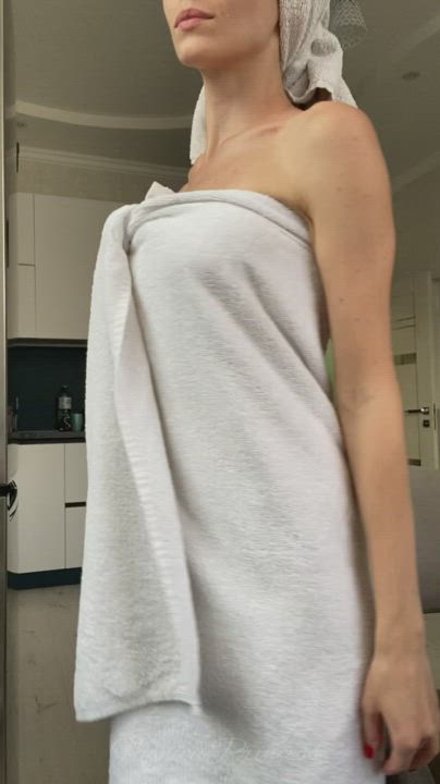Would you fuck me after shower? - free porn video