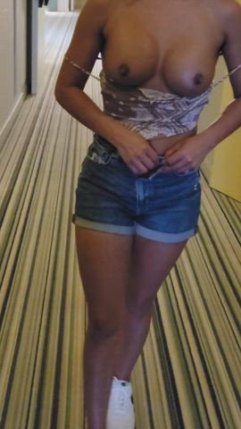 Hotel hallway [gif] - free porn video