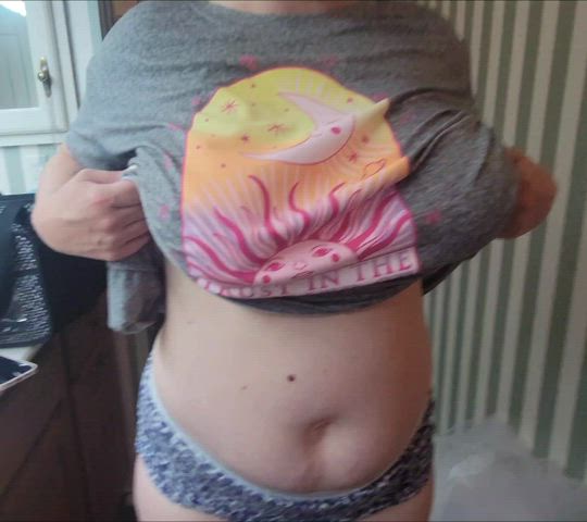 Just imagine the weight of my mommy tits - free porn video