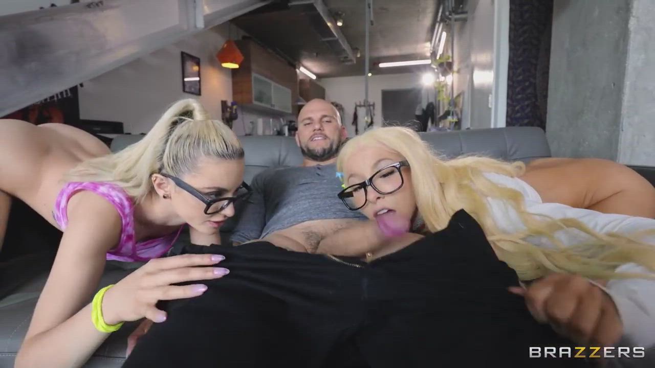 [FFM] two blondes share big cock - free porn video